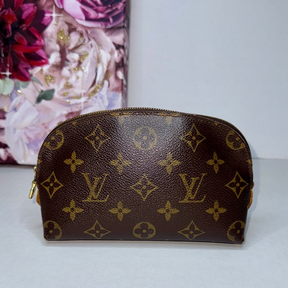 Louis Vuitton Demi Monogram Cosmetic pouch - Picture 6 of 11